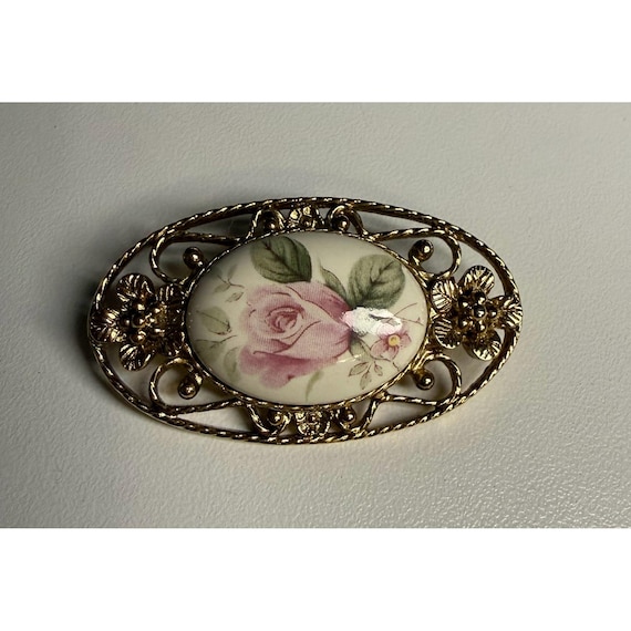 Vtg 1928 Pink Porcelain Rose Brooch Oval Gold Tone Ornate Transferware Lapel Pin
