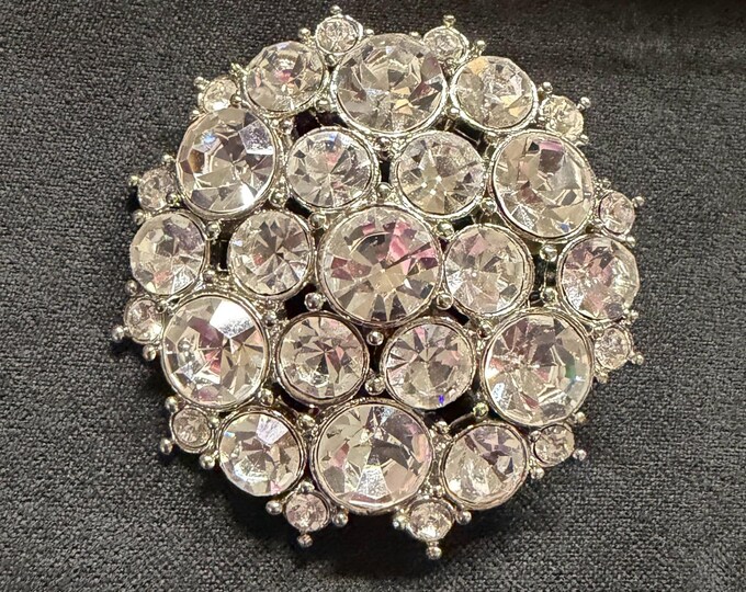 Monet Rhinestone Brooch Womens OS Silver Clear Crystal Round Vintage