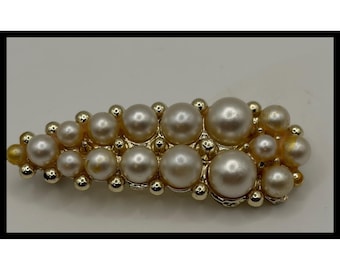 Faux Pearl Cluster Brooch Pin Small Cream Gold Tone Accessory