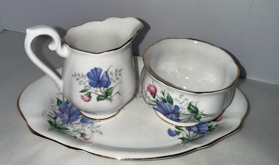 Royal Albert Friendship Sweet Pea Creamer Sugar Bowl Tray Bone China Set Used