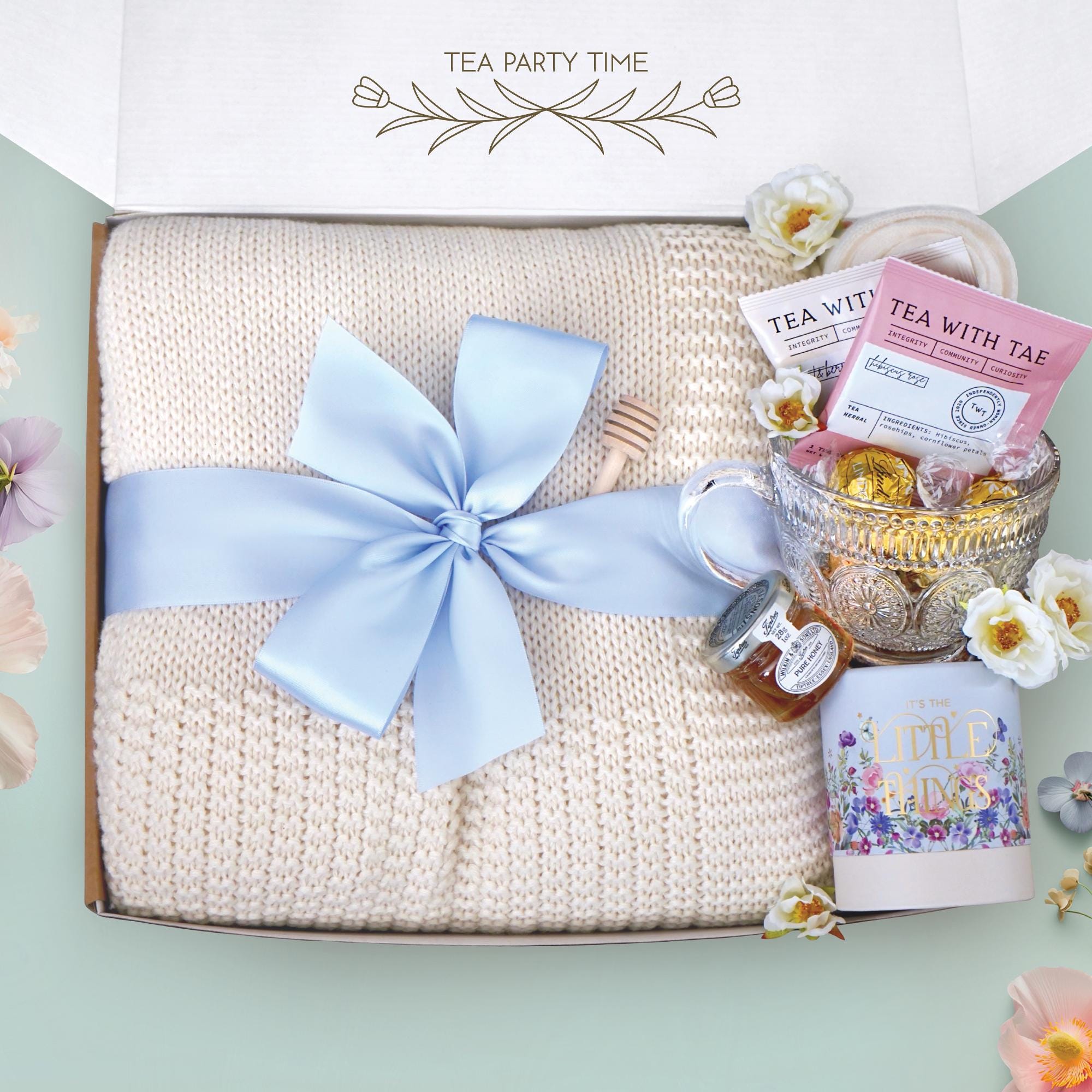 Hug in A Box, Hygge Gift Box, Mom Gift Set, Hygge Gift Box Hug in A Box, Hygge Gift Box, Mom Gift Set, Hygge Gift Box