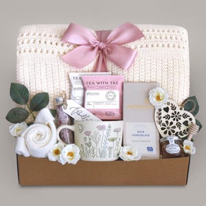 Surgery Recovery Gifts for Women - Get Well Gift Box for Her, Get Well Soon Gift Ideas, Post Heart, Hip, Shoulder, Knee Surgery Gift Basket
