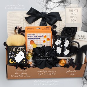 Boo Basket for Woman, Spooky Basket for Her, Halloween Gift Basket, Fall Gift Basket, Autumn Basket, Boo Box, Gift Basket for Friend TREATS FOR BOO BOX