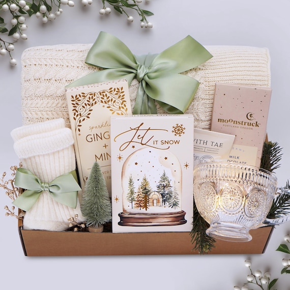 Christmas Gifts for Her, Holiday Stocking Gift Box, Holiday Housewarming, Gifts for Women, Sister, Best Friend, Hygge Blanket Box, Cozy Gift