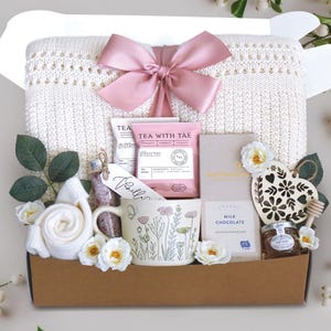 Surgery Recovery Gifts for Women - Get Well Gift Box for Her, Get Well Soon Gift Ideas, Post Heart, Hip, Shoulder, Knee Surgery Gift Basket