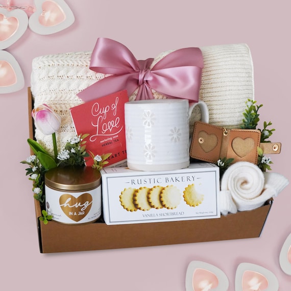 Gift Box for Mom, Mom Gifts, Mom Gift Ideas, Mothers Day Gift Basket, Gift Box for Her, Gifts for Women, Care Package for Mama