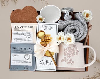 New Mom Gift, Mama Care Package, Postpartum Gift Basket, Gift for New Mom, New Parent Gift, First Mother's Day Gift Box