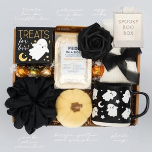 Halloween Boo Box for Her, Halloween Gift Box for Daughter, Fall Gift Box, Halloween Gift Box with Pumpkin, Boo Box for Girlfriend SPOOKY BOO BOX