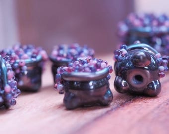 METALLIC Witches Cauldron Lampwork Beads - Glass Halloween Beads - Handmade Spooky Season Beads -  Glass Beads for Jewellery Making