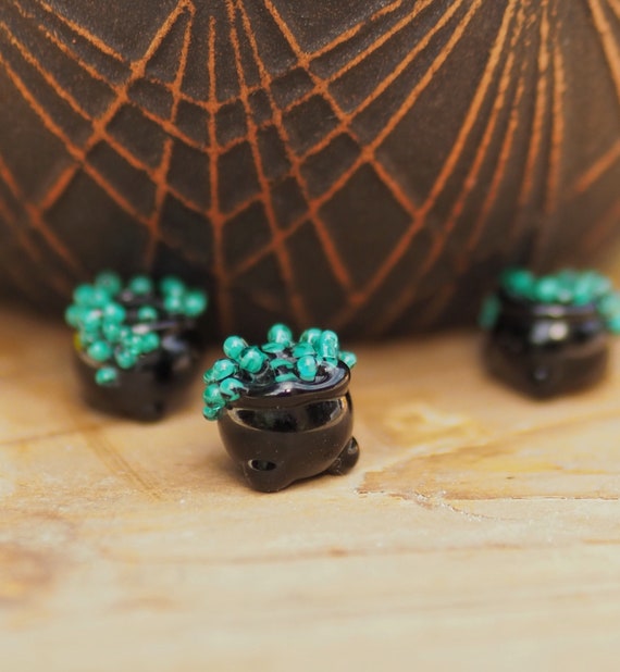 Lampwork store bead making