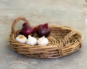 Round Kubu Tray with handles 37x40x17cm