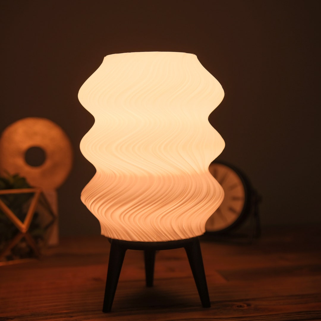 JEAN Squiggle Table Lamp Made by Morii Carbon Black Etsy