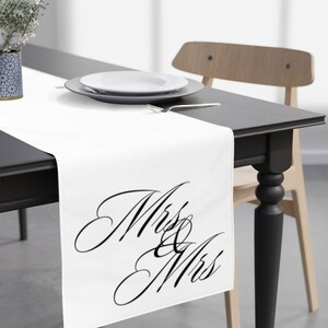 Ricevimento di nozze Mrs e Mrs Sweetheart Table Runner