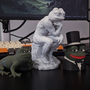 La statua del Feeler Pepe immagine 2