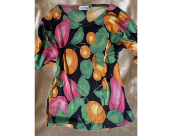 Vintage Elle Erre Fruit Print Top – Italian Vintage Graphic Shirt – Colorful Fruit Pattern Tee – 90s Y2K Vintage Top Size M