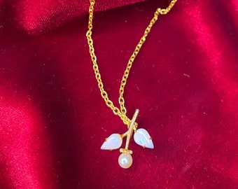 Gold OPAL & PEARL PENDANT and Chain with 2 x Pear Shape Genuine Australian White Opals and 1 Pearl