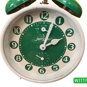 1970s Staiger mech. Alarm Clock Stylish table clock green and white Germany