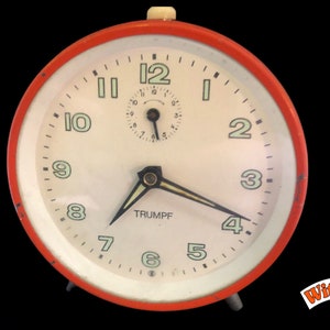1960s TRUMPF mech. Alarm Alarm Clock Stylish table clock red Germany