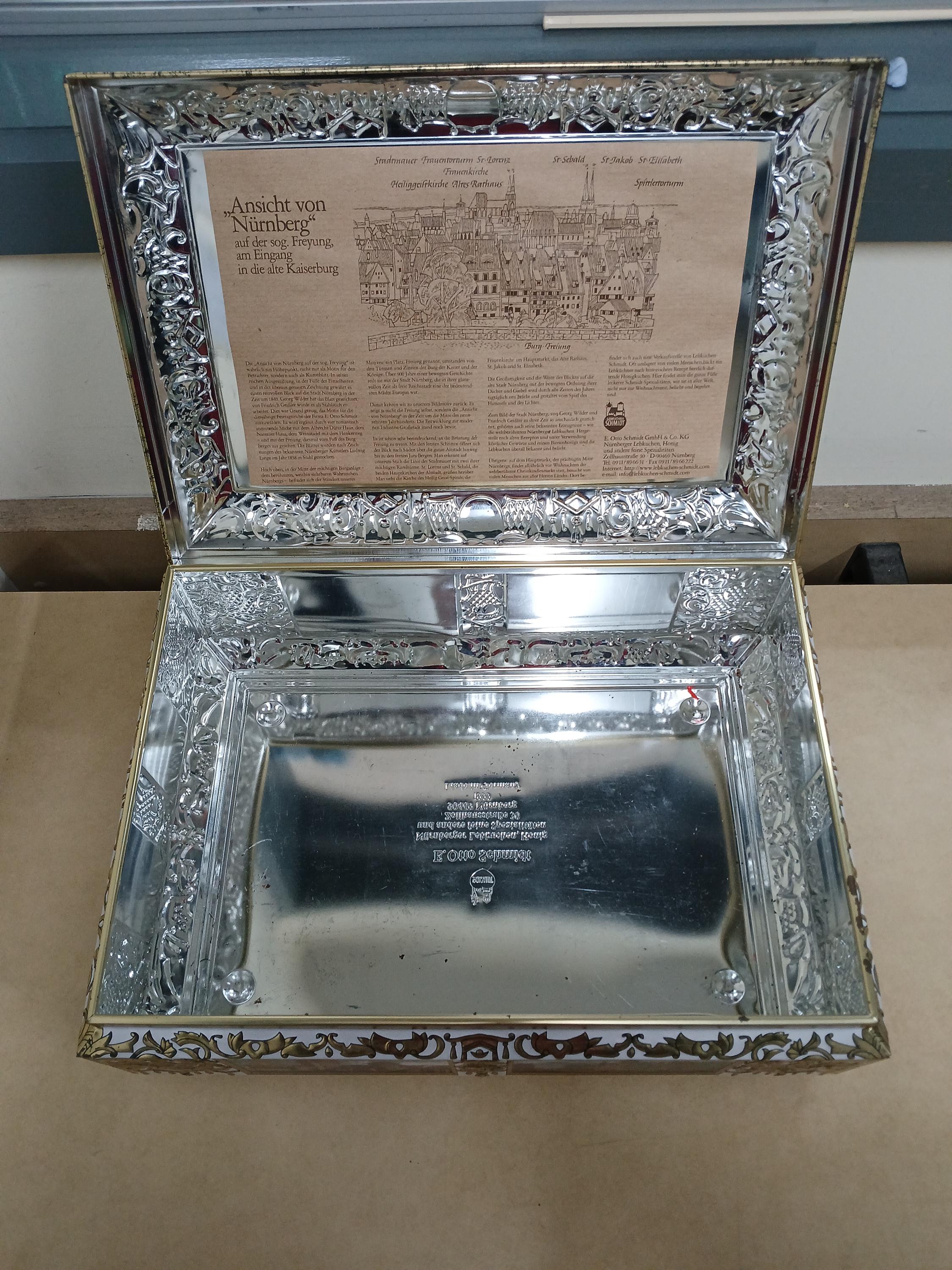 Scatola Per Biscotti In Metallo Premier Housewares - Coperchio Ermetico, Smalto Rosso, Design Elegante - Foto 7