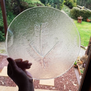 Ann & Göran WARFF for KOSTA BODA, 1970&#39;s  -  Serving Plate Parties series | Glass Serving Platter with rare Pine branch design