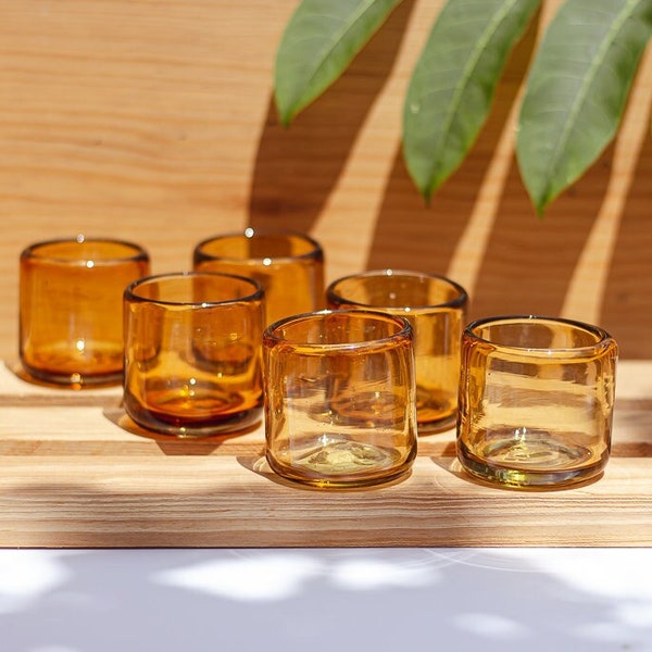 Blown-Glass Shot Glasses AMBER | Tequilero | Casa Común