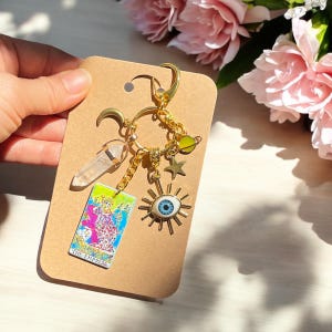 Die KÖNIGIN Tarot-Karte Taschenanhänger, MANIFESTATION, Damen Taschenzubehör, Damen Schlüsselanhänger, Selbstliebe Geschenk, Geschenk zum Wohlfühlen.