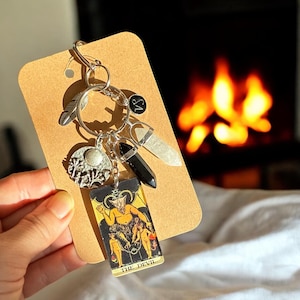 Regalo único de Capricornio, amuleto de bolso de cristal de Capricornio, llavero de Capricornio, carta del tarot de Capricornio, Tarot EL DIABLO, colgante de cristal de Capricornio