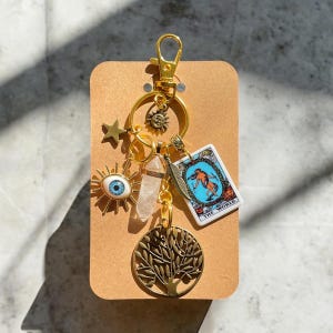 Dije para bolso con la carta del Tarot EL MUNDO, llavero del Árbol de la Vida, regalo de energía positiva, dije grueso de cuarzo natural para bolso, joya con forma de ojo, regalo considerado