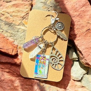 Amuleto para bolso con carta del tarot LA SACERDOTISA, llavero de cristales naturales, deidad femenina, intuición, protección, regalo de energía positiva para ella