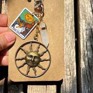 Amuleto para bolso con la carta del Tarot del Sol, amuleto para bolso, amuleto para bolso de mano, piedra de cuarzo natural, regalo significativo de Navidad, regalo de energía positiva, cumpleaños