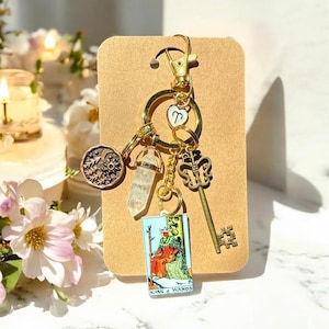 ARIES / LEO / SCHÜTZE Sternzeichen Zeichen Schlüsselanhänger / Taschenanhänger, König der Stäbe Tarot Karte, Feuerelement Sternzeichen Widder Einzigartiges Geburtstagsgeschenk, Leo Geschenk