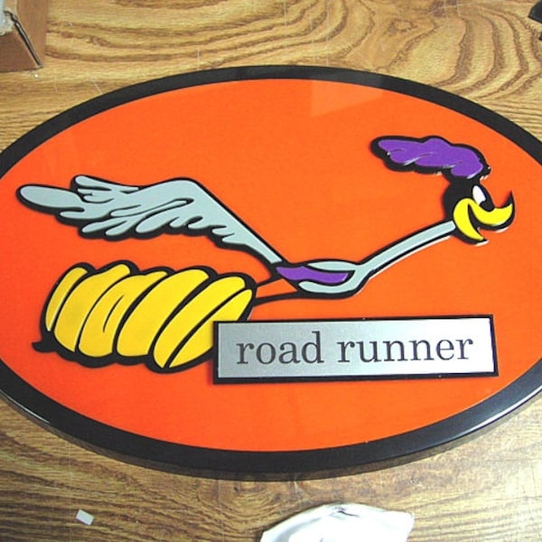 ROADRUNNER Plymouth 3D cartello arte garage ovale Man Cave display Car Show Coffee Coyote Dodge Chevy Ford Mustang Camaro cartone animato da collezione