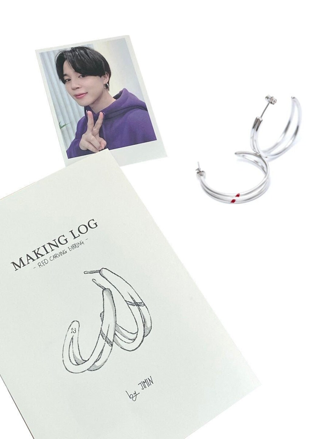 ジミン　BTS [JIMIN] RED CARVING EARRING