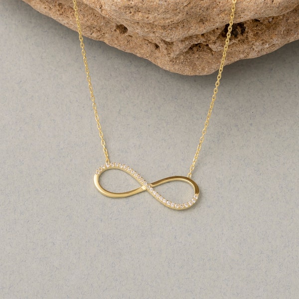 Infinity Necklace for Women, Dainty Gold Necklace, Minimalist Love Necklace, Sterling Silver Charm, Jewelry Gift for Her, Valentine’s Day