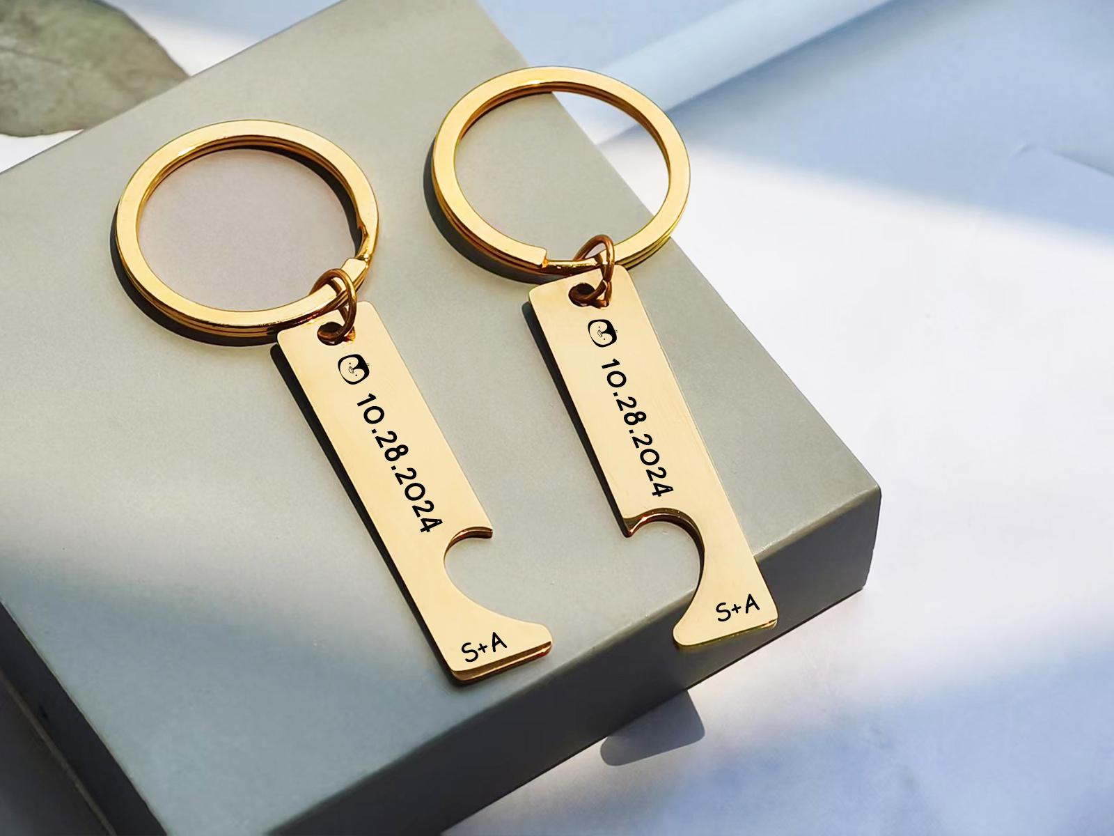 Couple Keychain Personalized Stainless Steel Keychain- Couple Gift Cute Cartoon Couple Walking Personalized Acrylic Keychain