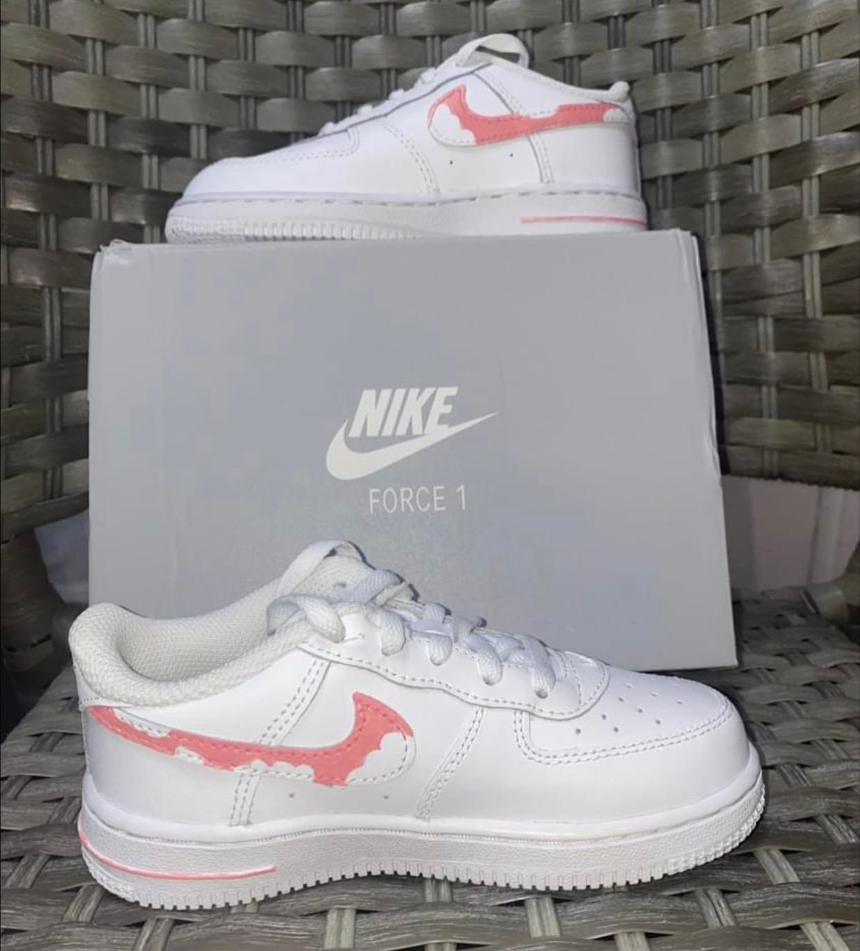 Peppa Pig x Nike Air Force 1 Low ナイキ