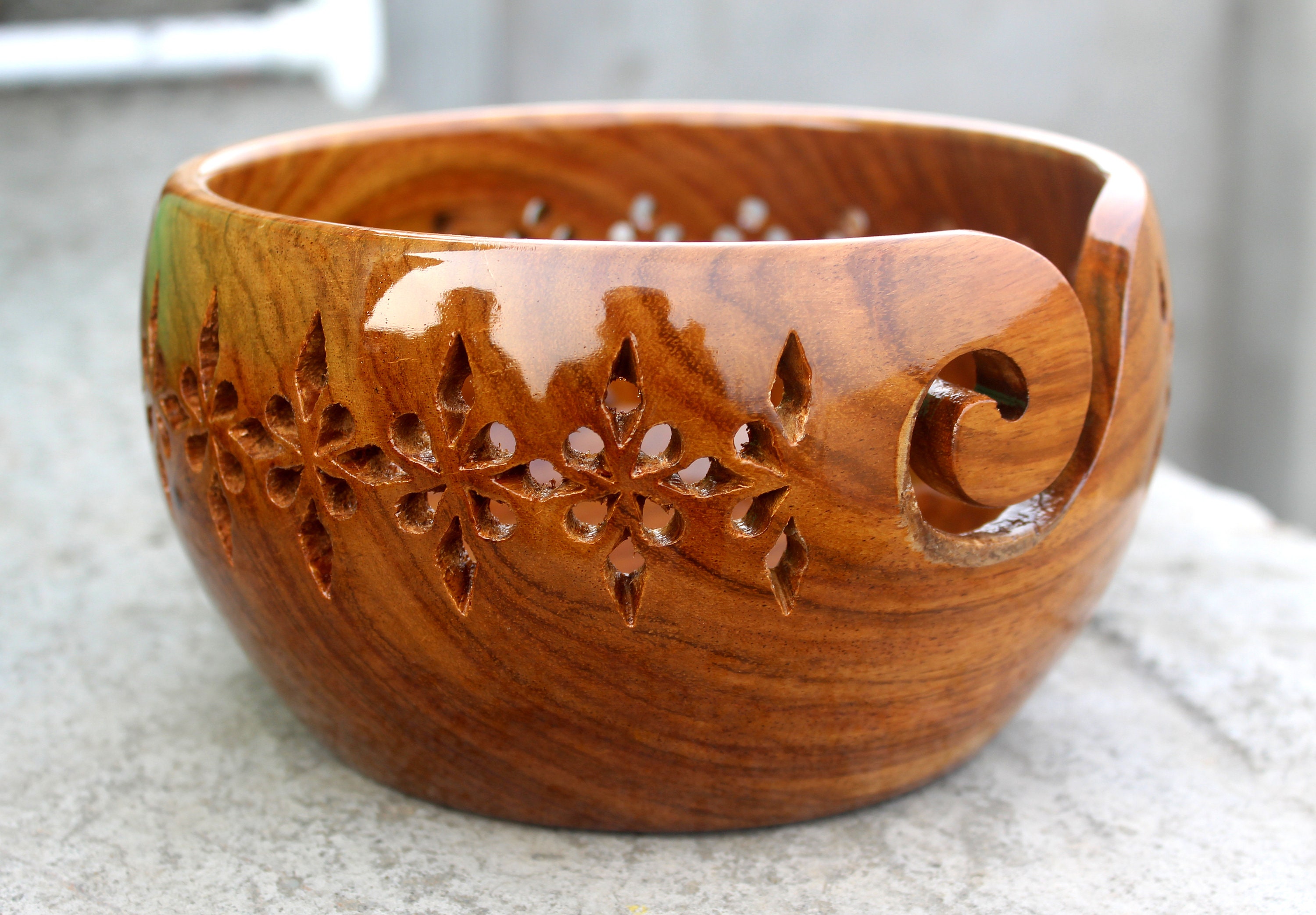 Yarn Bowl, Extra Large, Spalted-Pecan, Heirloom Knitting or Crochet Bowl