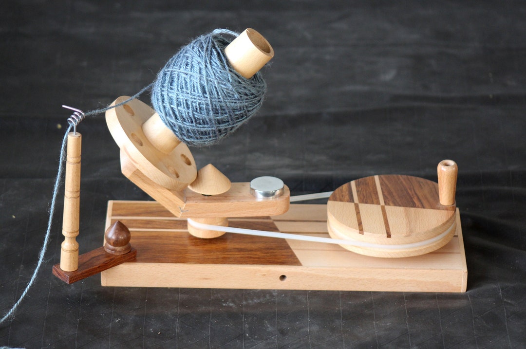 Handoperated Yarn Winder Large Wooden Yarn Winder for Knitting