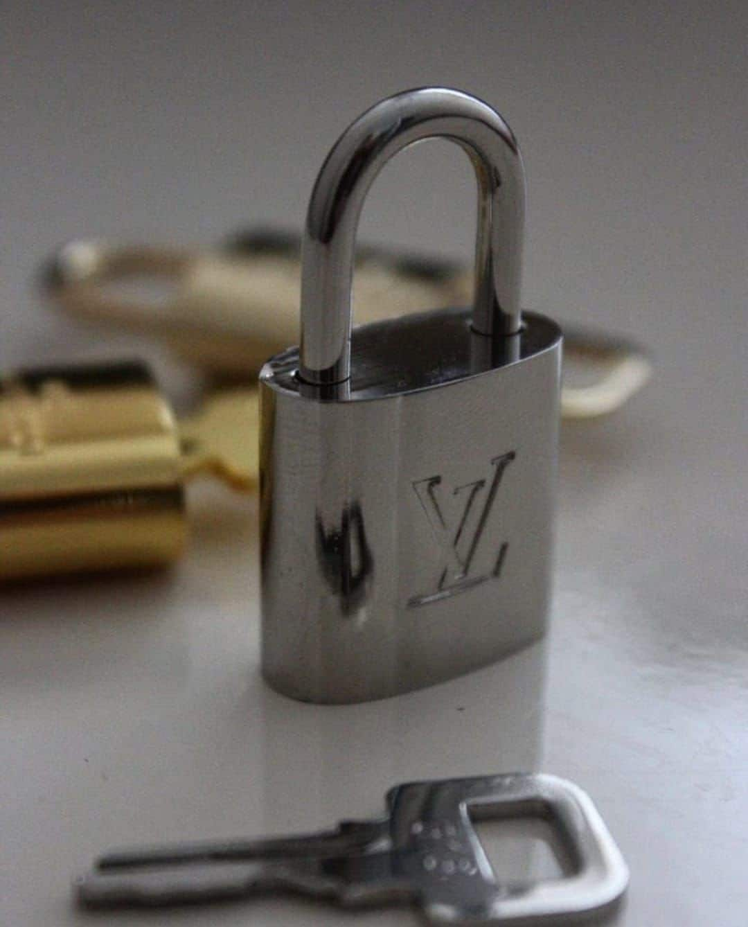 Buy Louis Vuitton Lock Online In India -  India