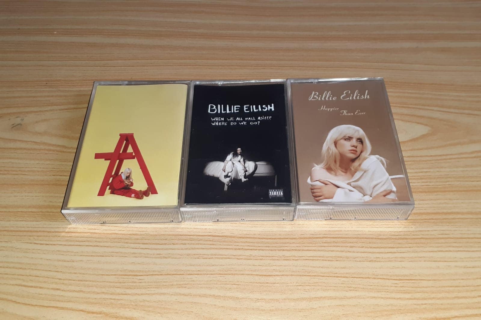 Billie Eilish happier 直筆サイン入りCDカセット 【公式通販】