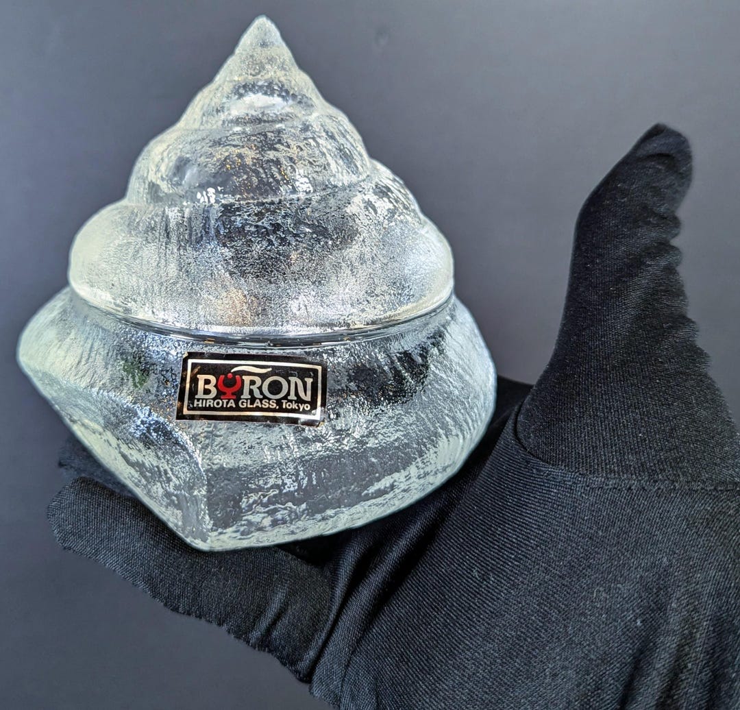 Byron Hirota Art Glass Crystal POOP Shell Covered Hand Ashtray Made in ...