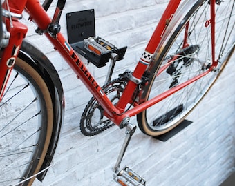 Flowter® Pedal Hanger - Platzsparendes Fahrrad-Aufhängesystem für MTB und Rennräder - Fahrradhalterung Made in NL - Stylische Fahrrad-Wandhalterung