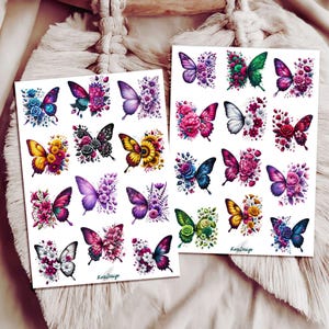 Juego de pegatinas de mariposas con flores