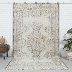 5x9 Vintage Rug, Beige Wool Rug, Turkish Area Rug, Anatolian Rug, Antique Handmade Rug, Muted Rug, Bedroom Rug, Neutral Rug,  5&#39;4 x 9 feet