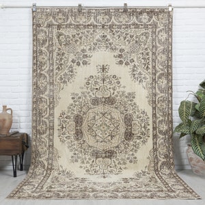 5x9 Vintage Rug - Beige Turkish Area Rug - Wool Anatolian Rug - Antique Rug - Muted Rug - Bedroom Rug - Neutral Rug - Boho Rug - 5&#39;5x8&#39;9 ft.