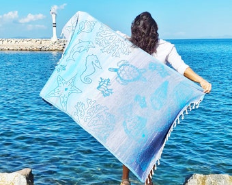 Sea Creatures Patterned Fouta Sarong, Ocean Vibes Towel for Pool, Oversized Gym and Fitness Towel, Thin Turkish Loincloth, Travel Throw