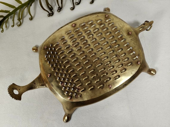 Kitchen Grater Turtle Brass Antique Grater Cheese Grater Vegetable Grater  Coconut Grater Coconut Grater Vintage India Patent Armadillo Kitchen  Decoration 