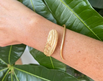 Feather cuff bracelet,feather bangle, Brass bracelets for women, bracelet for women, boho cuff bracelet, adjustable cuff bracelet,