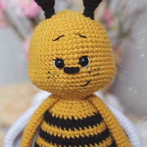 Crochet amigurumi pattern bee PDF ENGLISH pattern Crochet bee crochet animal crochet bee pattern amigurumi bee cute bee image 4