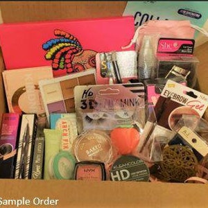 Customized Mystery Beauty Makeup Boxes